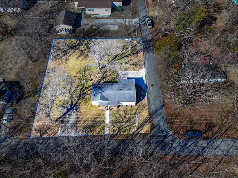 140 Magoon St, Osceola, MO 64776