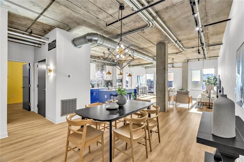 4141 Pennsylvania Ave #304, Kansas City, MO 64111