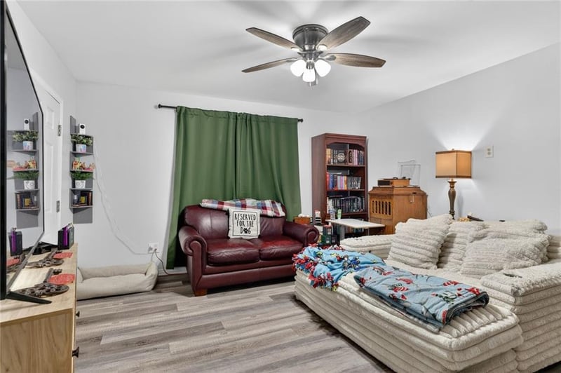 4705 Reinhardt Dr, Roeland Park, KS 66205