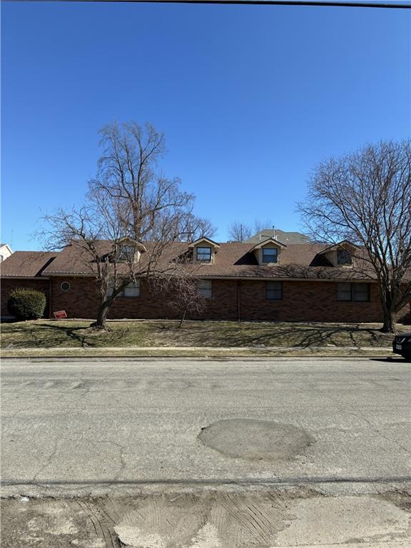 2601 Mitchell Ave, St Joseph, MO 64507