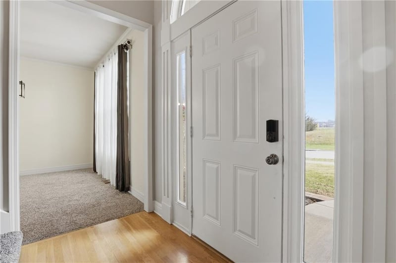 11104 Augusta Dr, Kansas City, KS 66109