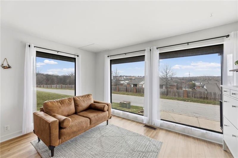 7449 Ann Ave, Kansas City, KS 66112