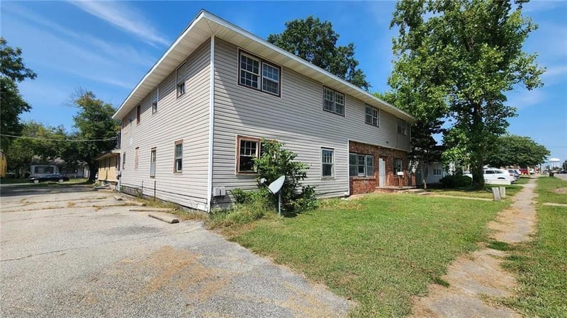 1910 Joplin St, Pittsburg, KS 66762