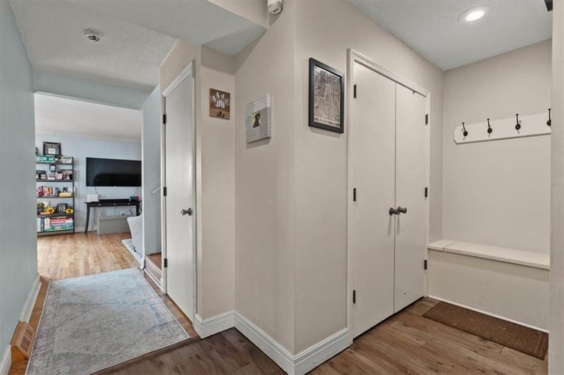 7815 61st Ter, Overland Park, KS 66202