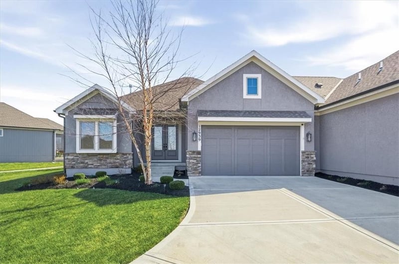 12939 Constance St, Olathe, KS 66062