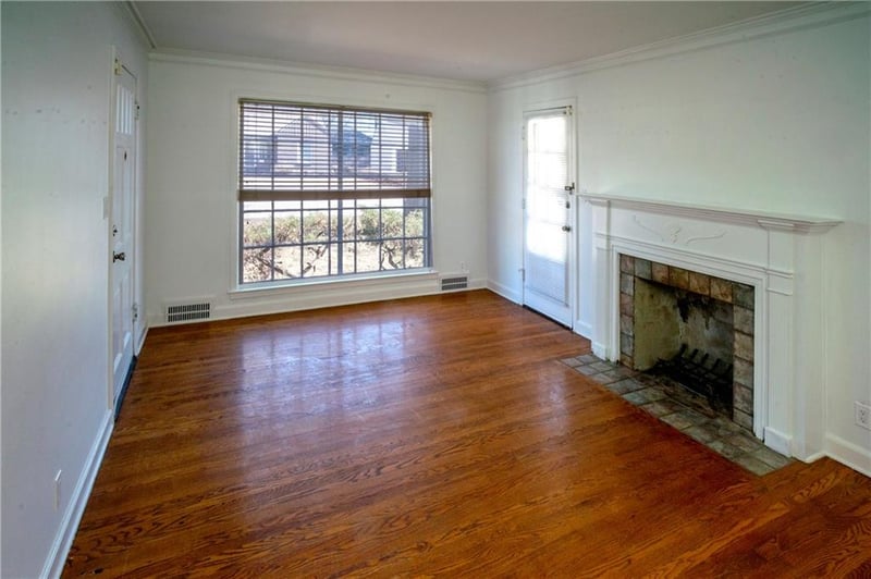 8016 Pennsylvania St, Kansas City, MO 64114