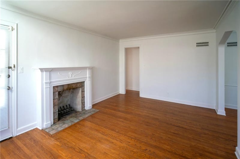 8016 Pennsylvania St, Kansas City, MO 64114