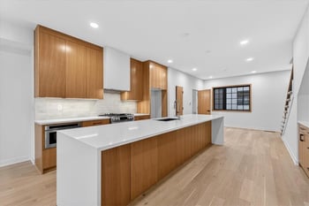 521 E 19th St, Kansas City, MO 64108