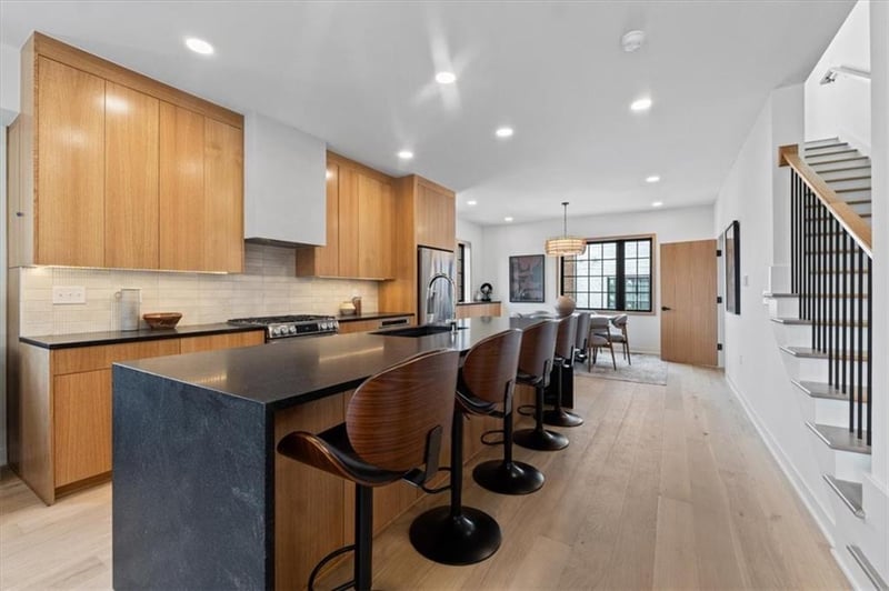 1923 Locust St, Kansas City, MO 64108