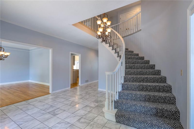 5708 W 129th St, Overland Park, KS 66209