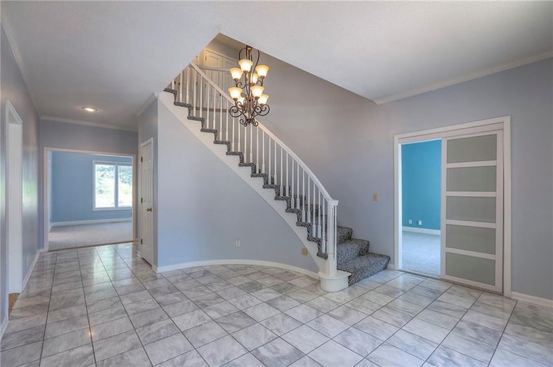 5708 W 129th St, Overland Park, KS 66209