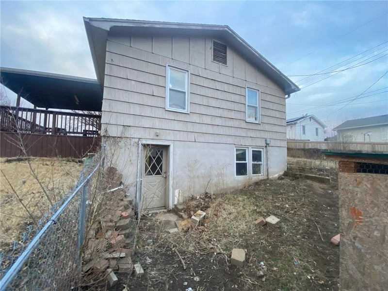 1012 Magnolia St, Excelsior Springs, MO 64024