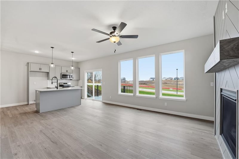 3069 96th Ter, Kansas City, MO 64154