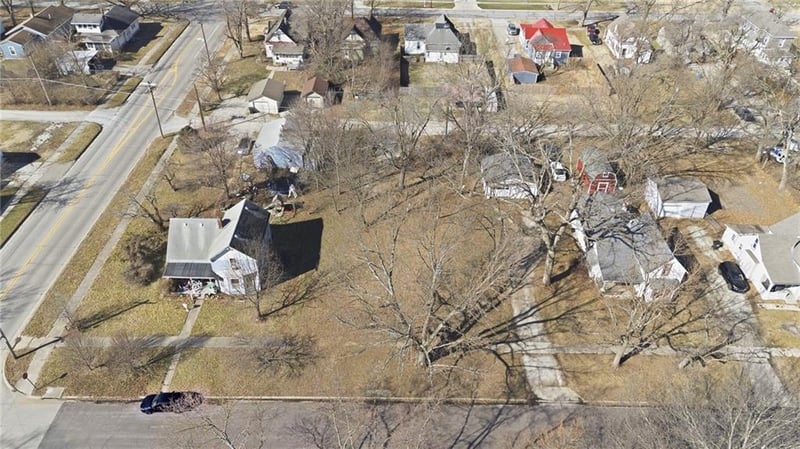 628 Willow St, Ottawa, KS 66067