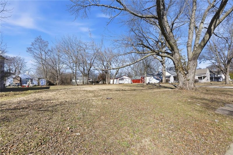 628 Willow St, Ottawa, KS 66067