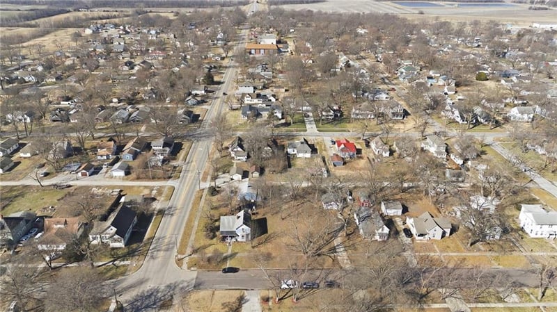628 Willow St, Ottawa, KS 66067