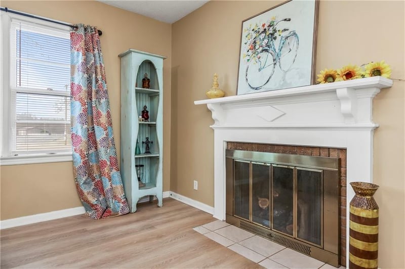 8513 Blue Ridge Blvd, Kansas City, MO 64138