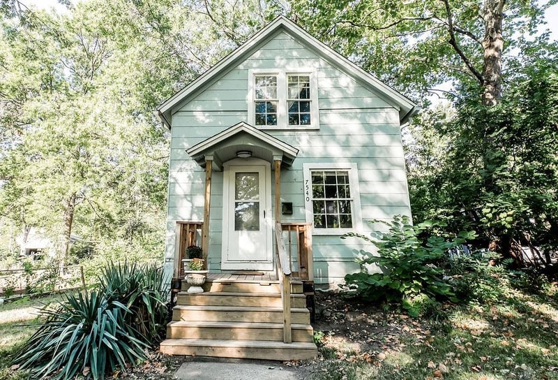 7540 Locust St, Kansas City, MO 64131