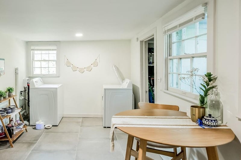 7540 Locust St, Kansas City, MO 64131