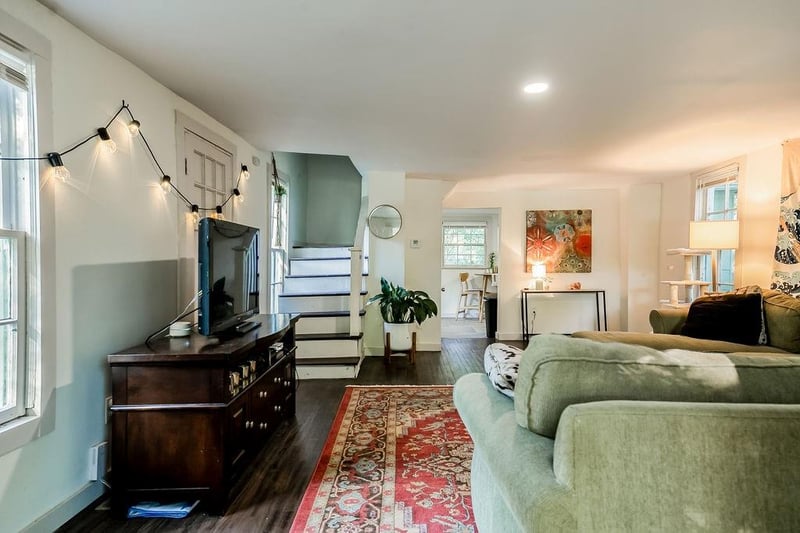 7540 Locust St, Kansas City, MO 64131