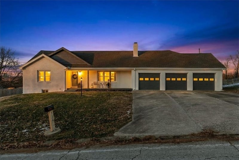 134 47th St, Kansas City, MO 64116