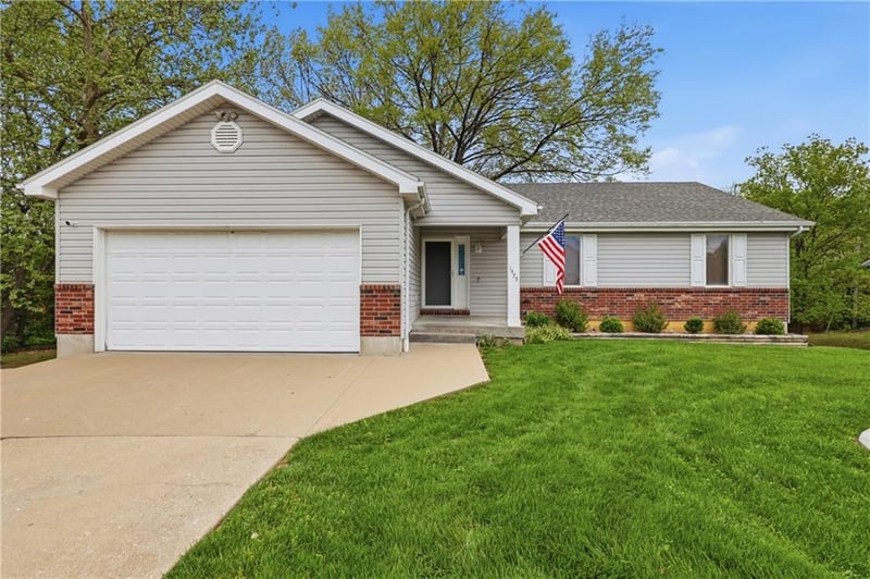 1475 Grandview Dr, Warrensburg, MO 64093