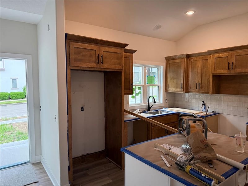 3109 Carlisle Ct, St Joseph, MO 64506
