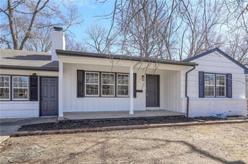 10427 Palmer Ave, Kansas City, MO 64134