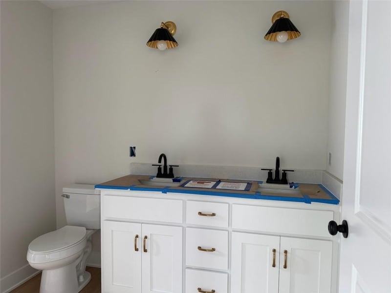 3111 Carlisle Ct, St Joseph, MO 64506