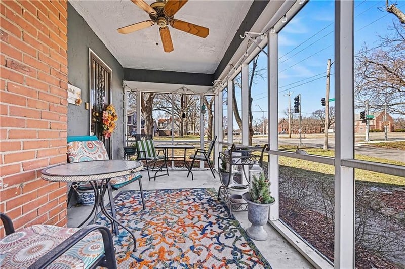 7903 Holmes Rd, Kansas City, MO 64131