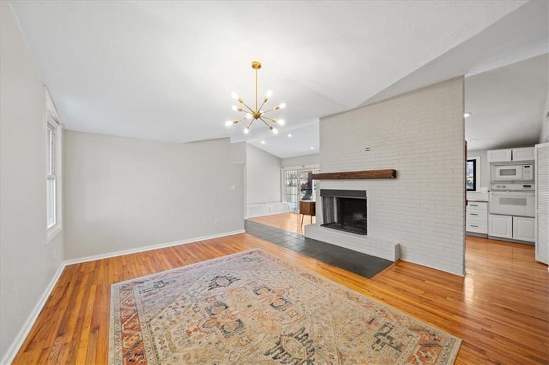 115 96th St, Kansas City, MO 64114