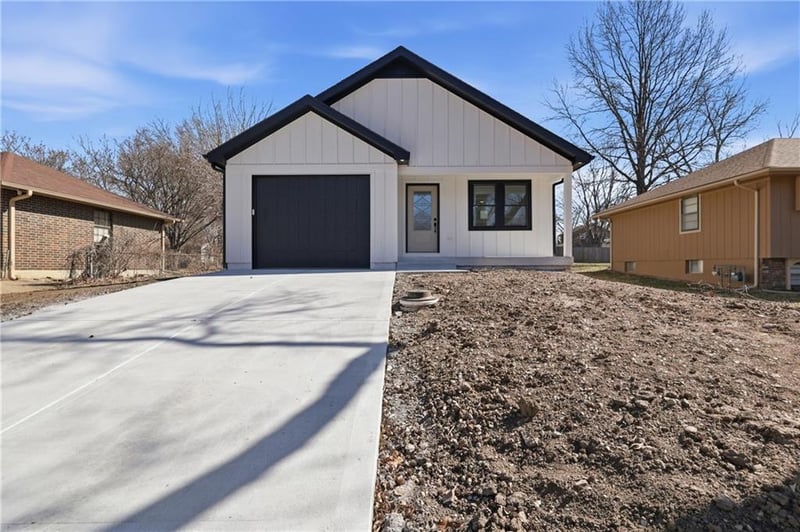 309 Cedar Ave, Independence, MO 64053