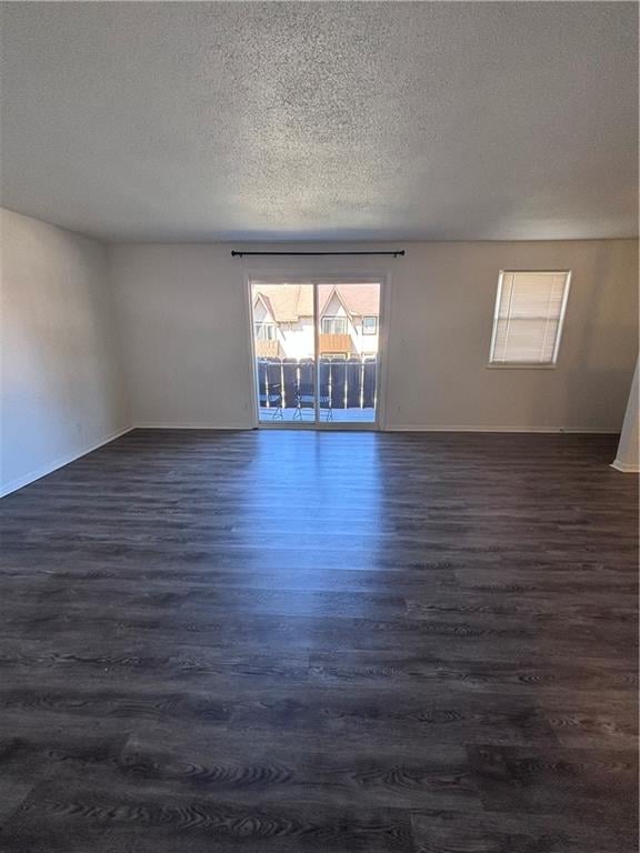 6224 Robinson St #4, Overland Park, KS 66202