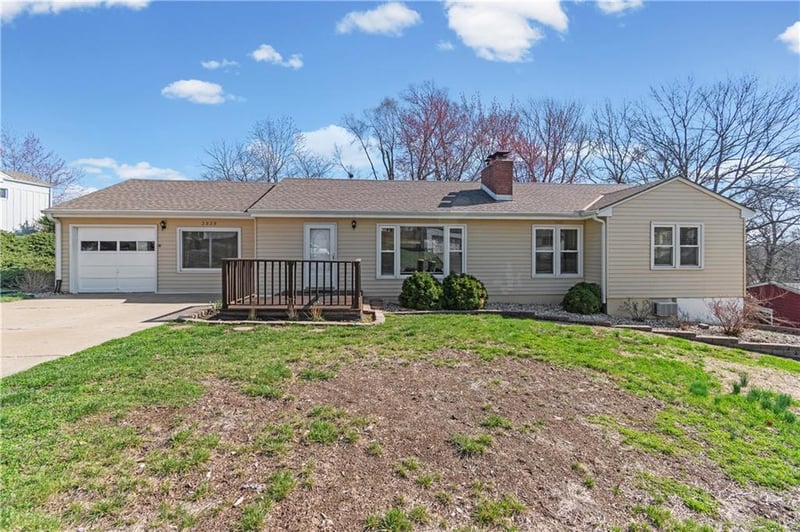 3929 Indianola Dr, Kansas City, MO 64116