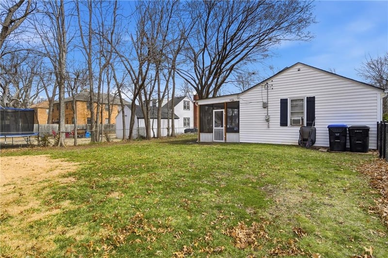 1721 SW High Ave, Topeka, KS 66604
