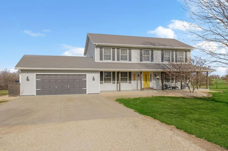 992 750 Rd, Lawrence, KS 66047