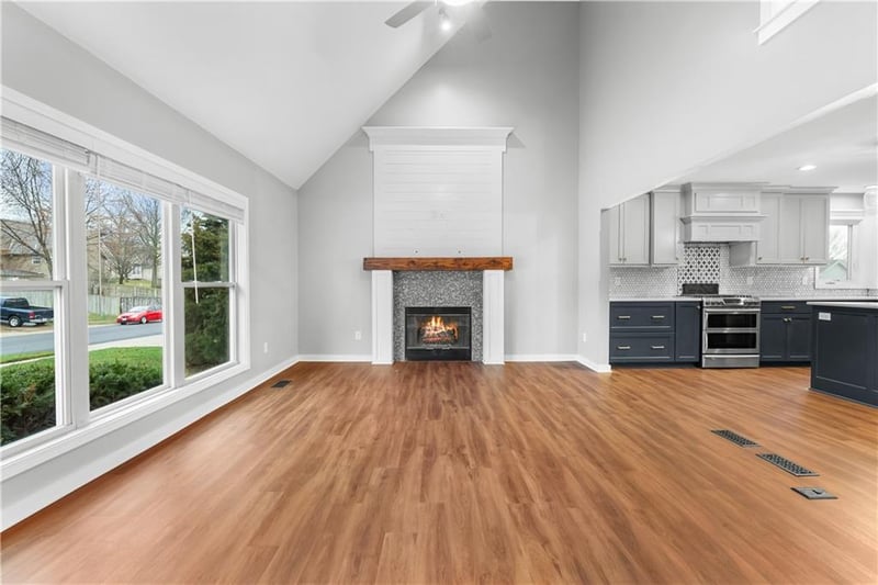 8704 Wheaton Ct, Kansas City, MO 64153