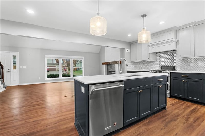 8704 Wheaton Ct, Kansas City, MO 64153