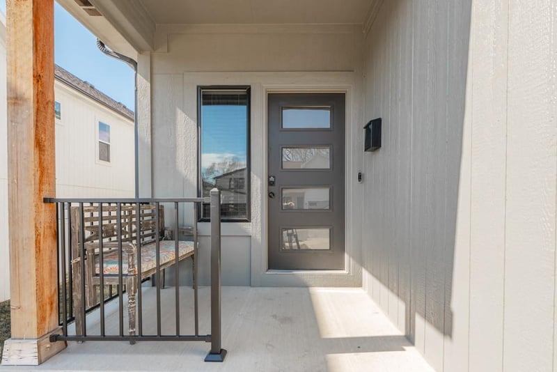 4436 Tracy Ave, Kansas City, MO 64110