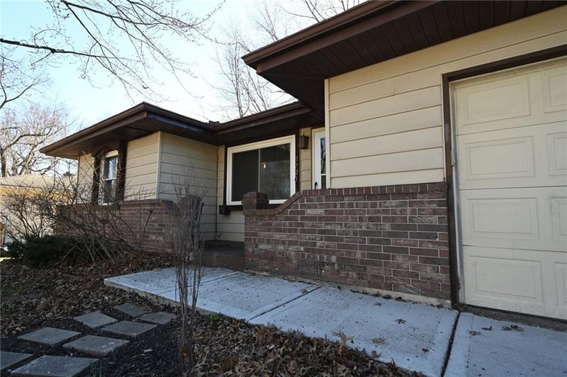 5720 Drury Ave, Kansas City, MO 64119