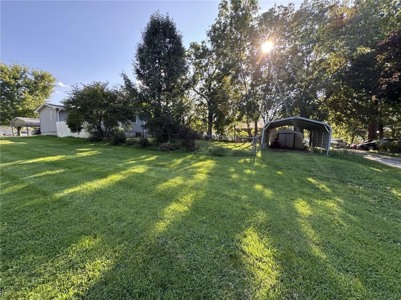204 3rd St, Stanberry, MO 64489