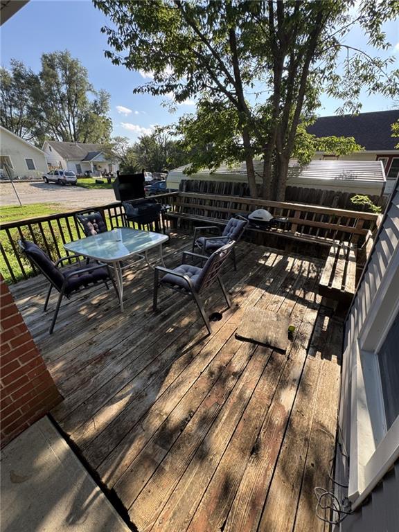 204 3rd St, Stanberry, MO 64489