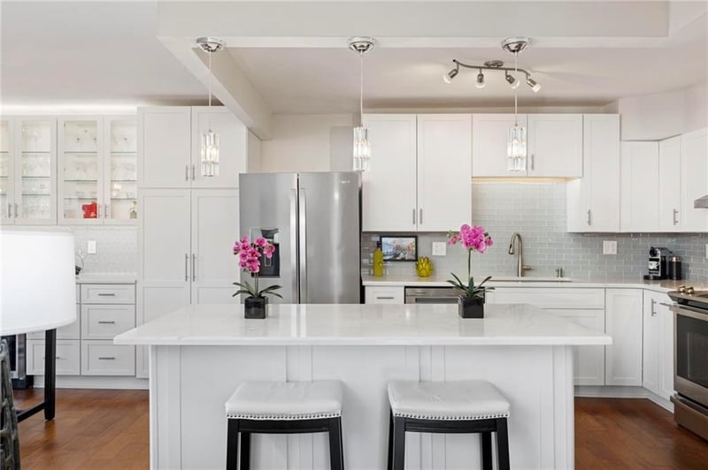 4545 Wornall Rd #102, Kansas City, MO 64111