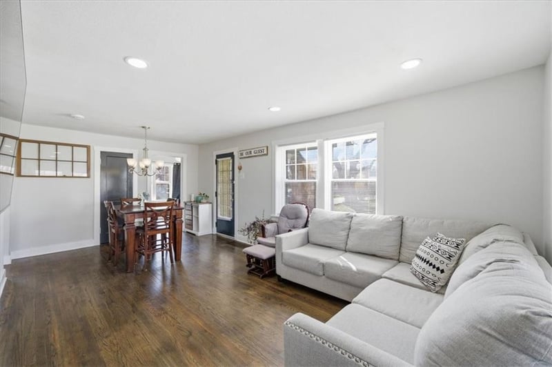 5400 Yecker Ave, Kansas City, KS 66104