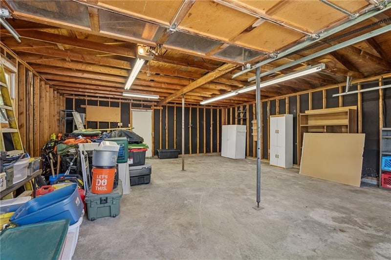 602 Walnut St, Grain Valley, MO 64029