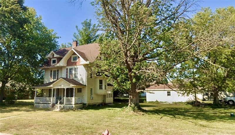 602 Walnut St, Grain Valley, MO 64029