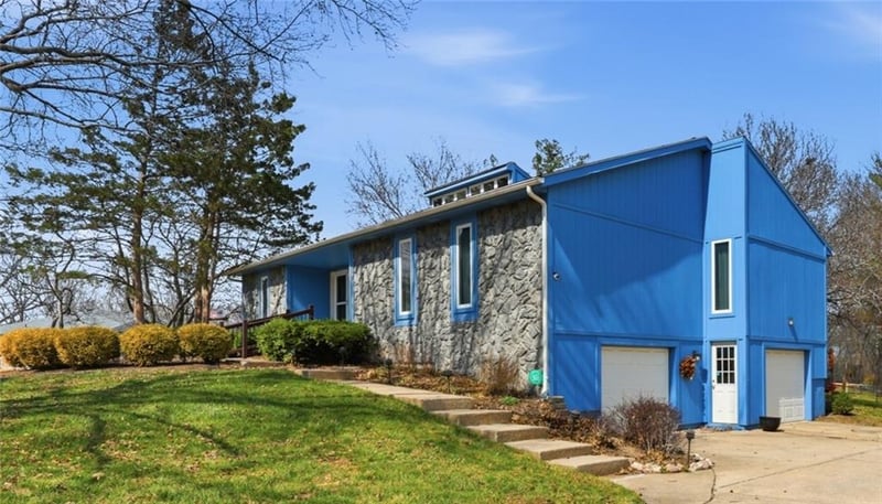 1208 23rd St, Blue Springs, MO 64015