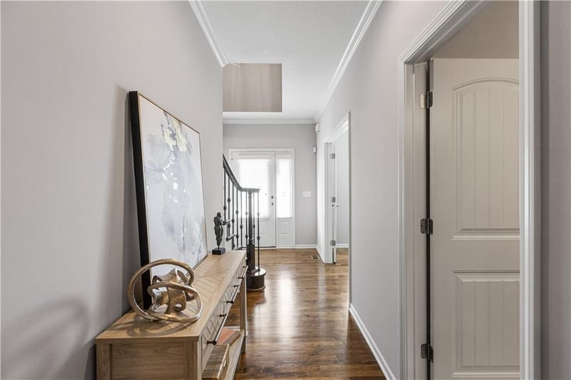 4450 Summit St, Kansas City, MO 64111