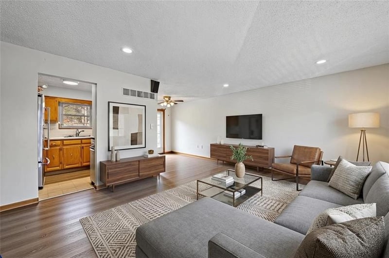 400 78th Ter, Kansas City, MO 64118