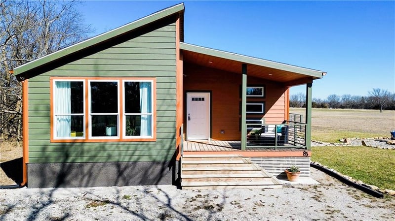 85 Birdie Ln, Mound City, KS 66056